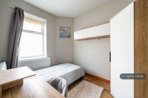 Room5