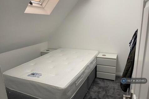 Bed 2 - Double Bed