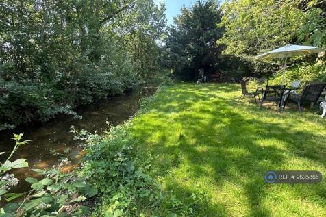 Private River Brook Access And Seating 