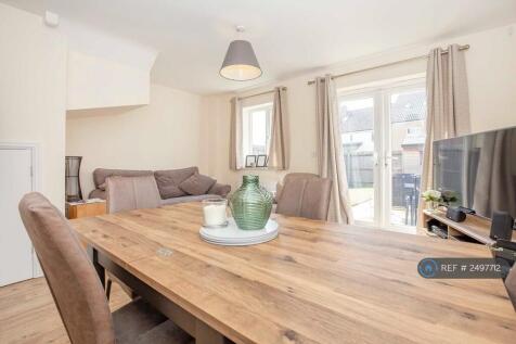 Living / Dining