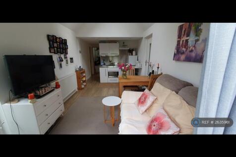 Lounge/Kitchenette