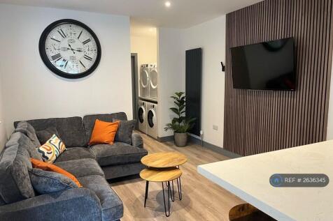 Communal Open Plan Lounge
