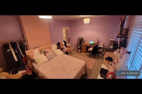 Front Bedroom 3 
