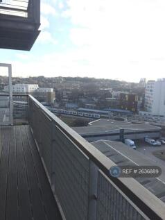 Long Balcony 