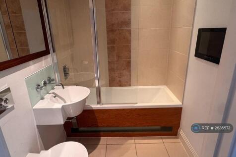 Master En-Suite