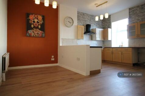 Kitchen / Living Room