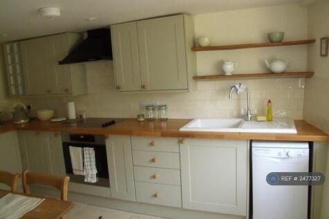 Kitchen  3.9m x 2.11m