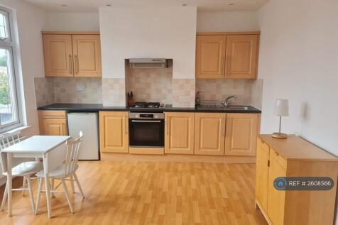Spacious Open-Plan Kitchen Area