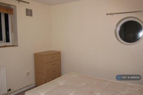 Bedroom 2 - Pic 2