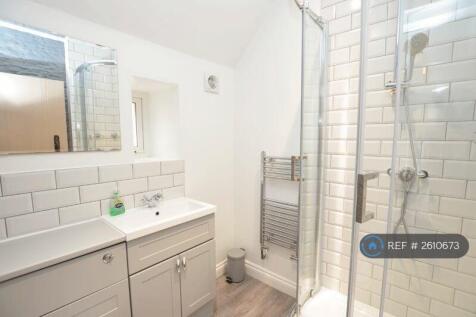 2nd Bathroom