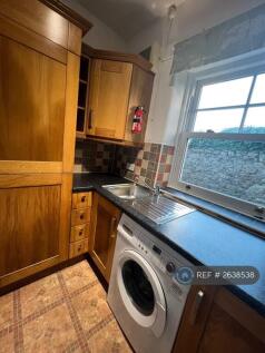 Kitchen With Built In Appliances