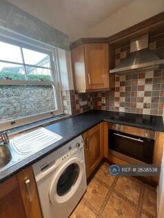Kitchen With Built In Appliances