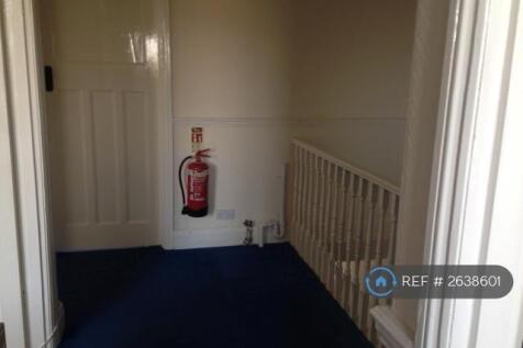 Upstairs Hall Now New Grey Carpet