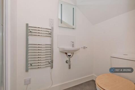En-Suite 2