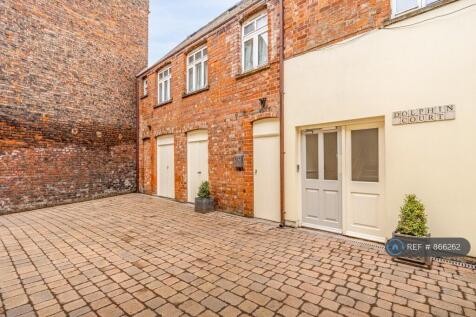 Private Courtyard And Secure Entrance