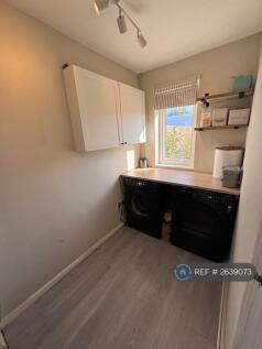 Additional Side Room 