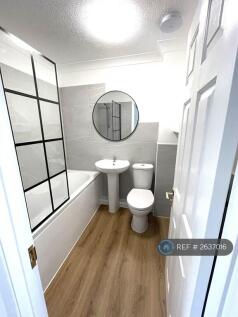 1st Floor Bathroom