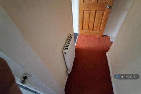 Upstairs Passage
