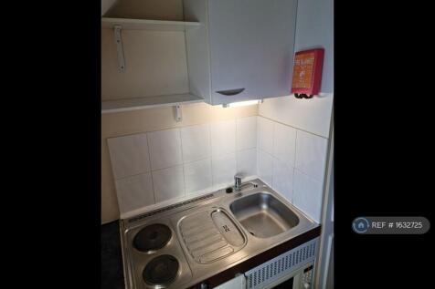 Flat 5 - Kitchen