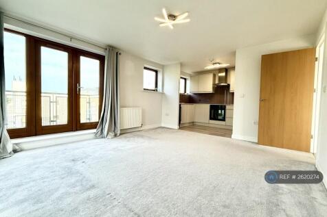 Living Room/Kitchen