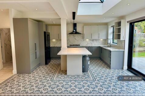 Open Plan Kitchen/Dining/Family Room