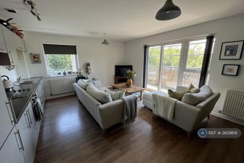 Living Room/Kitchen