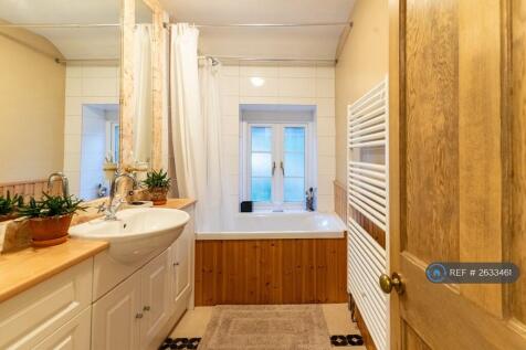 Upstairs Bathroom