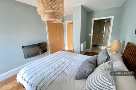 Main Bedroom With Ensuite