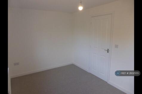 Bedroom 2 (Rear)