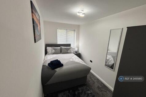 2nd Bedroom