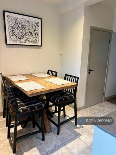 Kitchen Dining Area