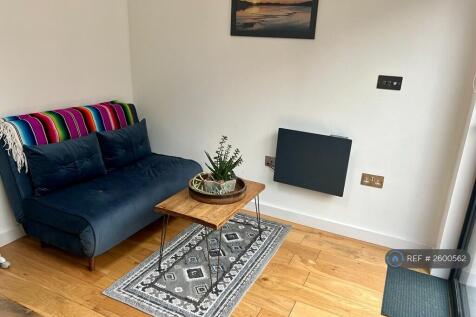 Summer House / Garden Office