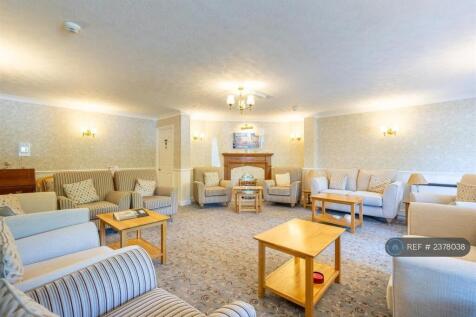 Nice Communal Lounge Space To Relax In