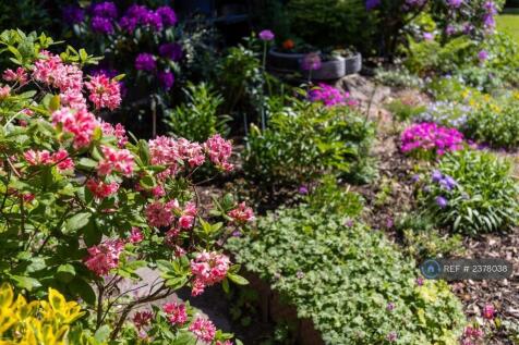 Close To Nature. Gardens Surround