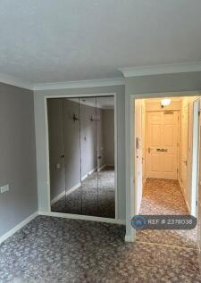Great Storage With Built-In Mirror Wardrobe