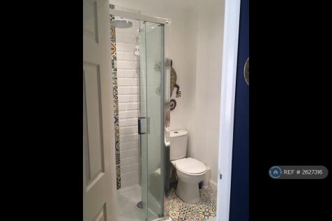 En Suite Shower
