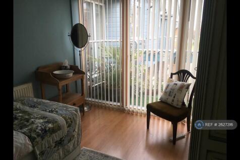 Bed 2 Balcony