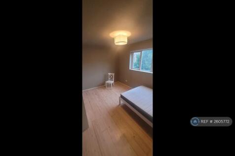 Large Bedroom