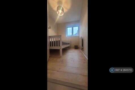 Small Bedroom 1