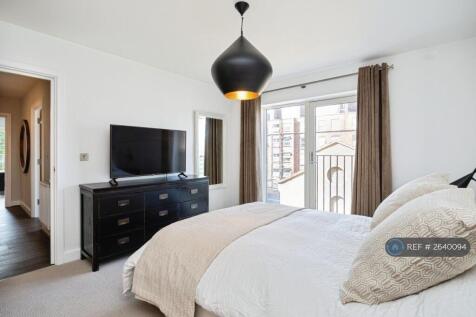 Master Bedroom 2