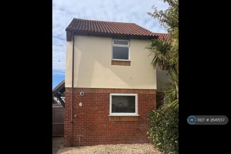 2 Bed End Terrace 