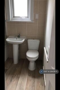 Bathroom / Shower &amp; Wc