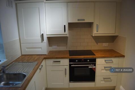 Kitchen Photo 2
