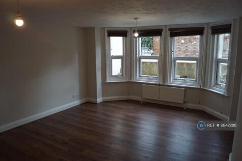 1st Bedroom Photo 2