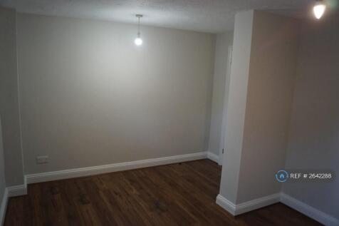 2nd Bedroom Photo 2