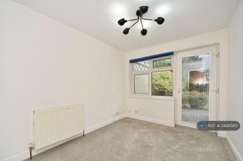 Room 4 / Office