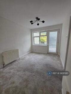 Bedroom 4 / Office