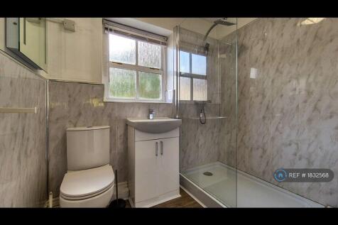 R10 Ensuite