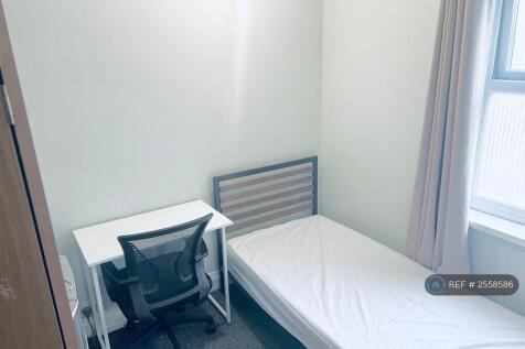 Single Room With Shared Bathroom