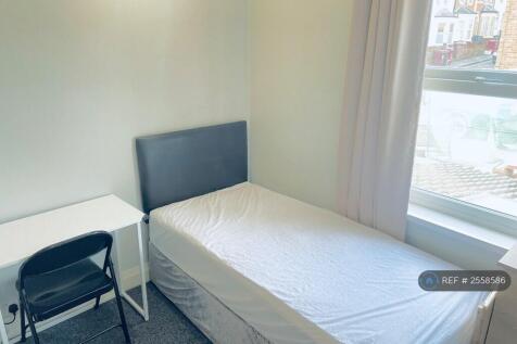 Single Room With Shared Bathroom